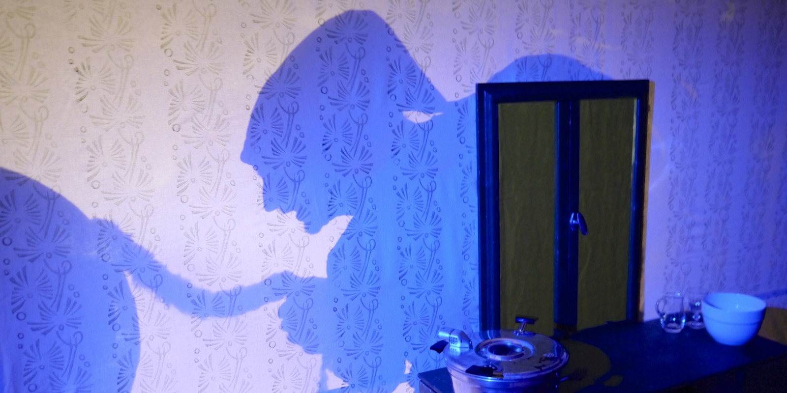 Théâtre narratif avec jeu d'ombres